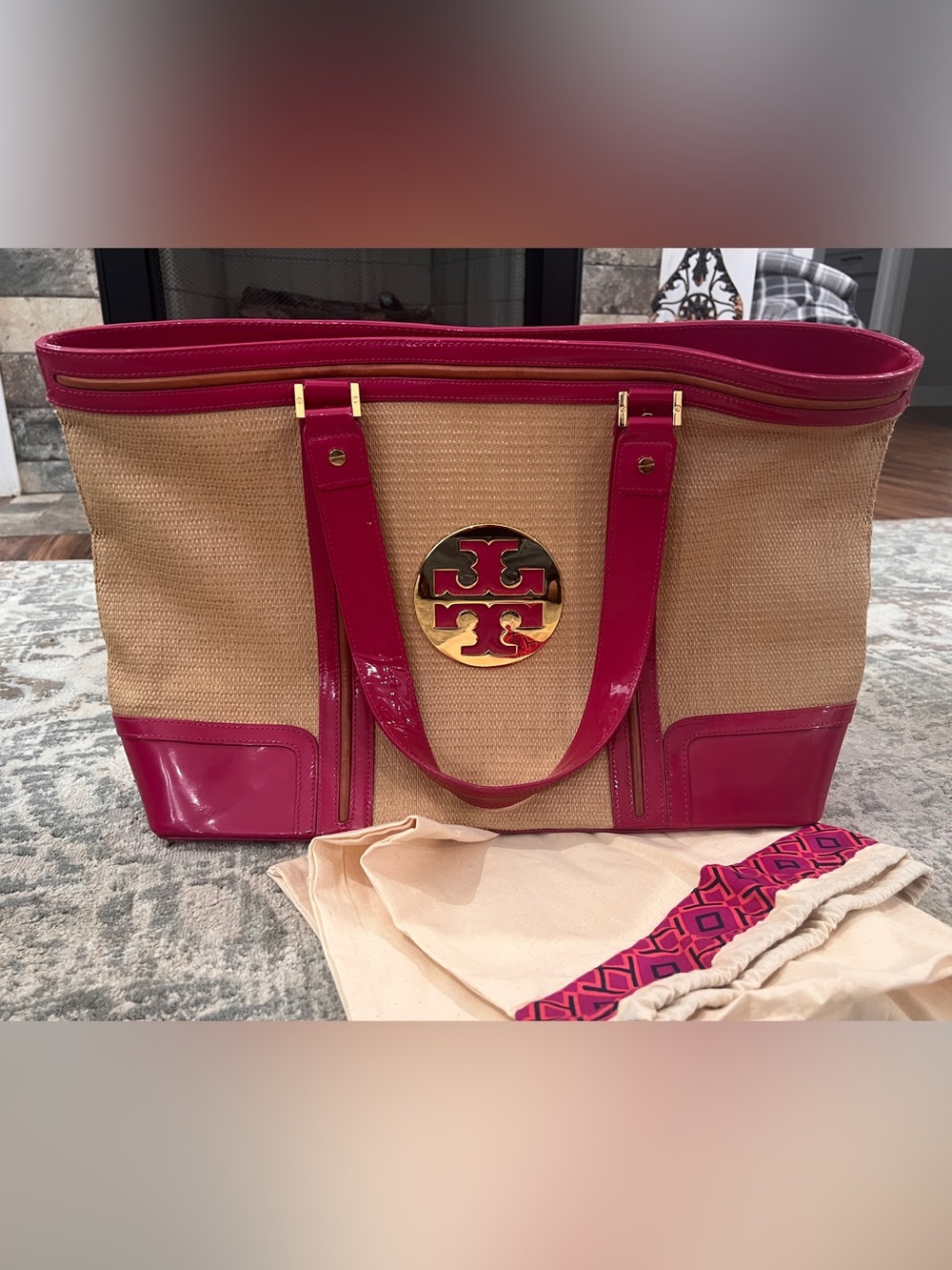 Tory Burch Straw Tote with Fuchsia Patent Trim and Gold Logo - Picture 2 of 12